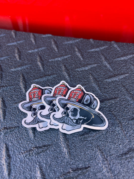 Skull & Lid Sticker